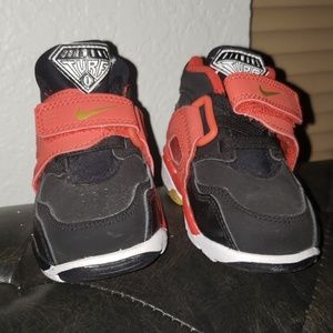 Baby Nike shoes 4c